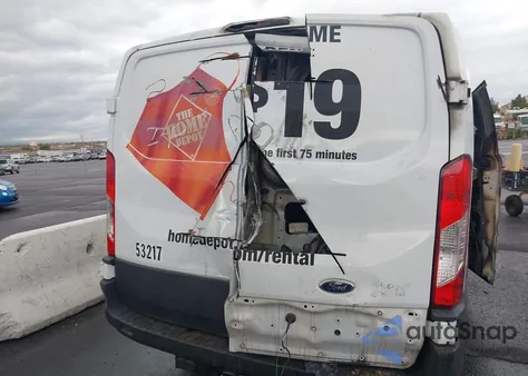 2021 Ford Transit-250 z USA, uszkodzony, nr VIN 1FTBR1Y81MKA76478